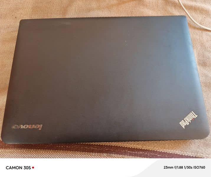 Lenovo thinkpad 4th gen 9