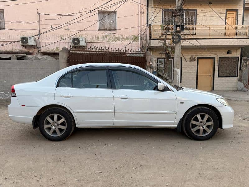 Honda Civic Prosmetic 2005 4