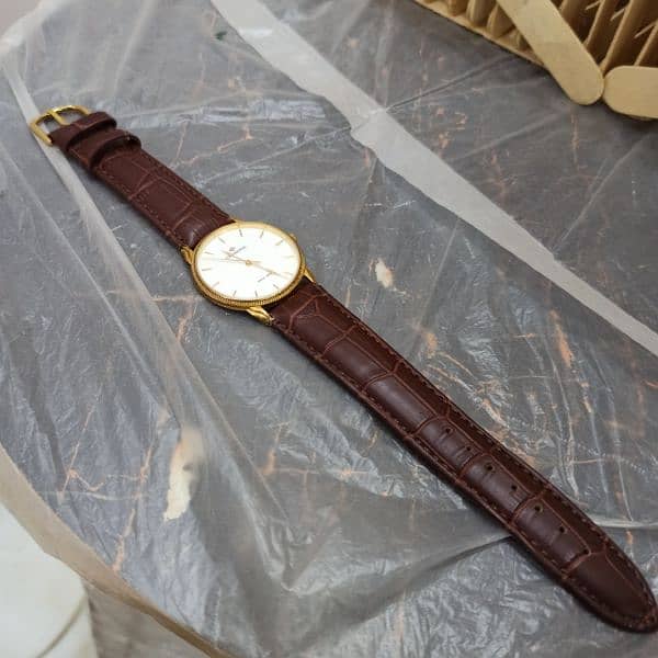 Continental Swiss Premium Wrist Watch Vintage Appeal 1