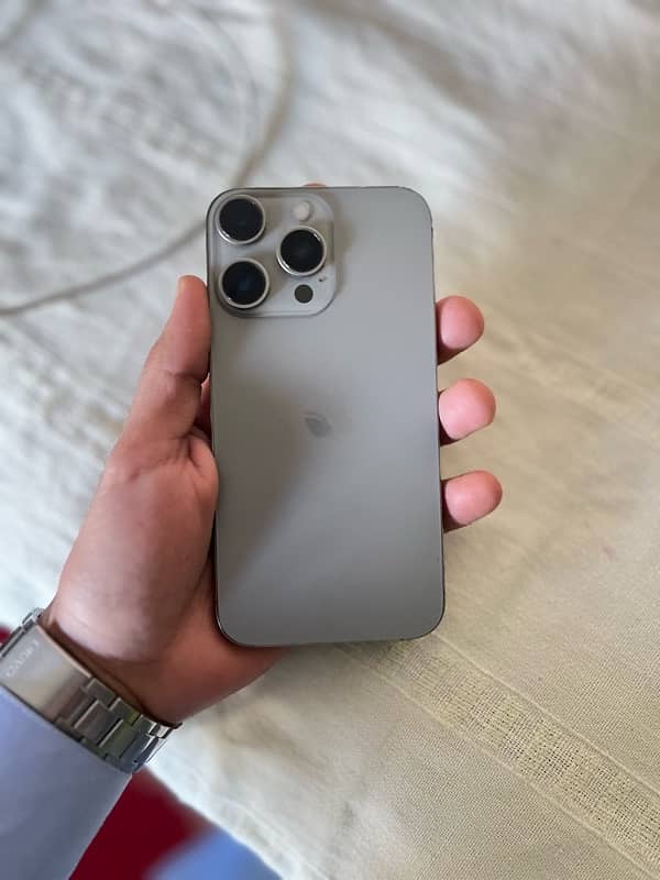 IPHONE XR 3