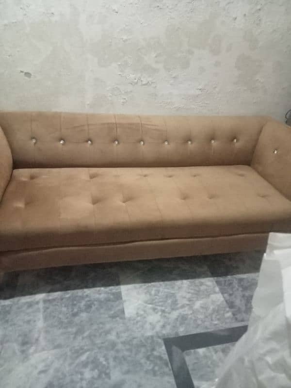 4 seater sofa almost unused 3