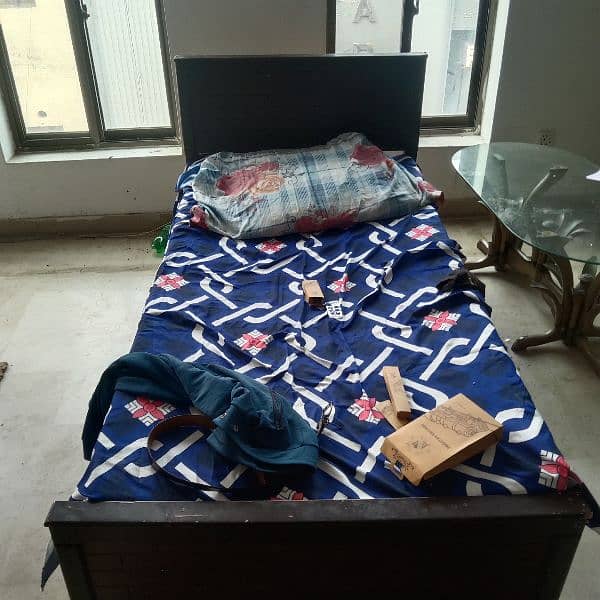 wooden bed 1