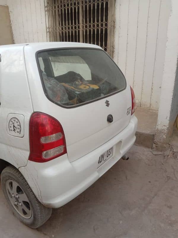 Suzuki Alto 2011 3