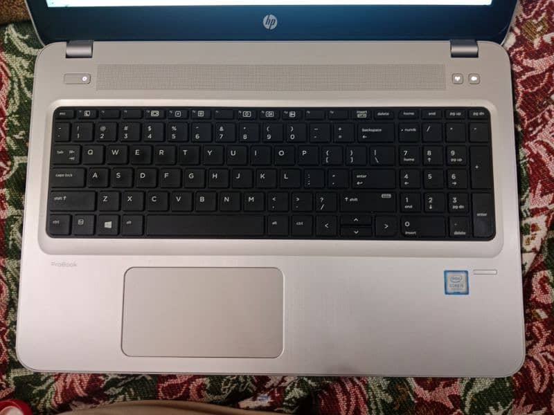 HP laptop core i5 7th genration 1