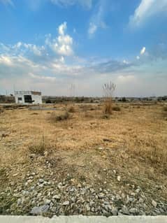 zamar valley 5 marla plot b block street 15 A for sale