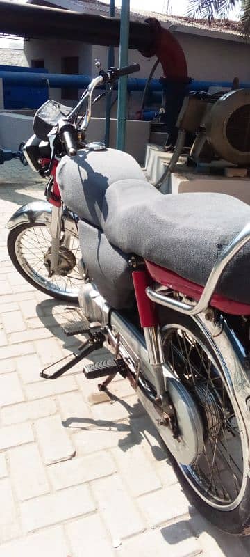 Honda CD70 2015 0