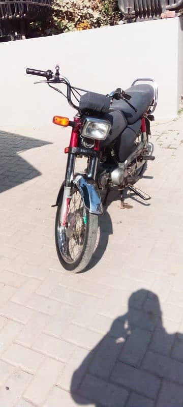 Honda CD70 2015 1