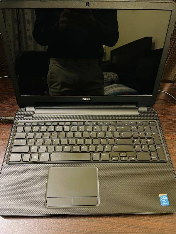 Dell i5 Inspiron 15-3537 4th generation. 1