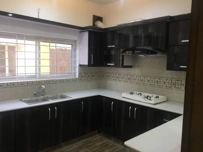 4 Bedroom Attach Washroom one Servant Room Attach Washroom G 13 House 8 Marla For Rent Available 11