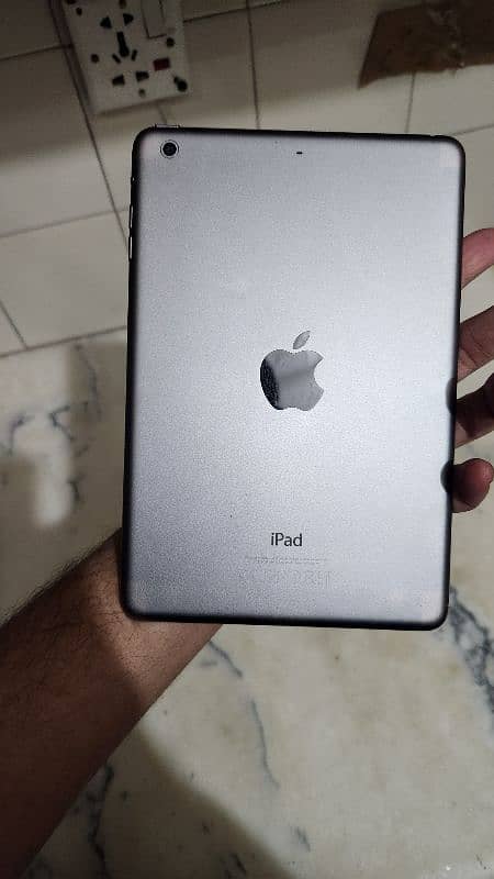 ipad mini 2 good condition best for kids tablet 0