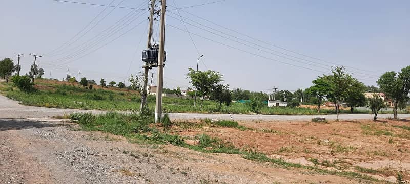 10 Marla Ready For Construction Plot For Sala Near Mumtaz City 6