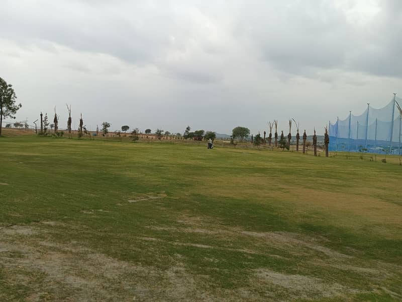 10 Marla Plot For Sale In Fazaia 3