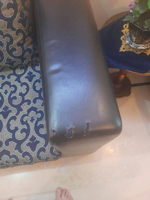 2 sofas for sale (pair) 6