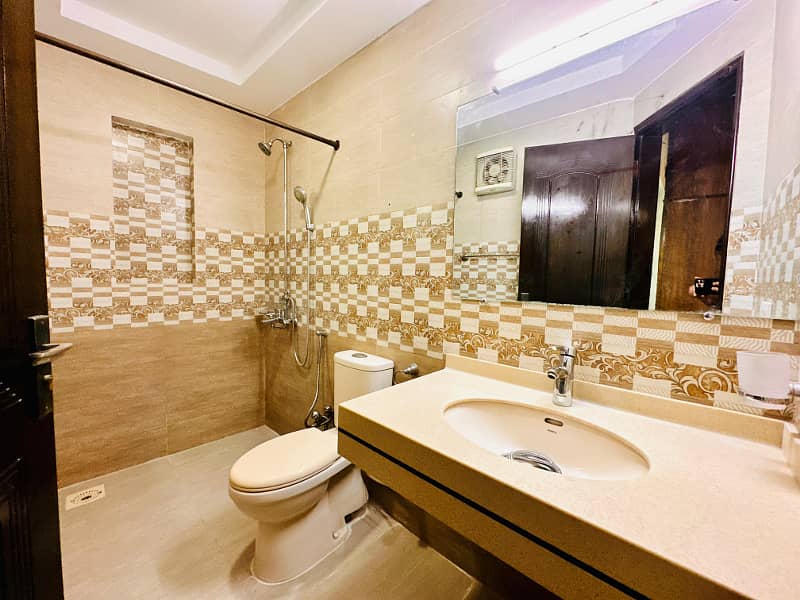 10 Marla House available for rent in Bahria Town rawalpindai 10