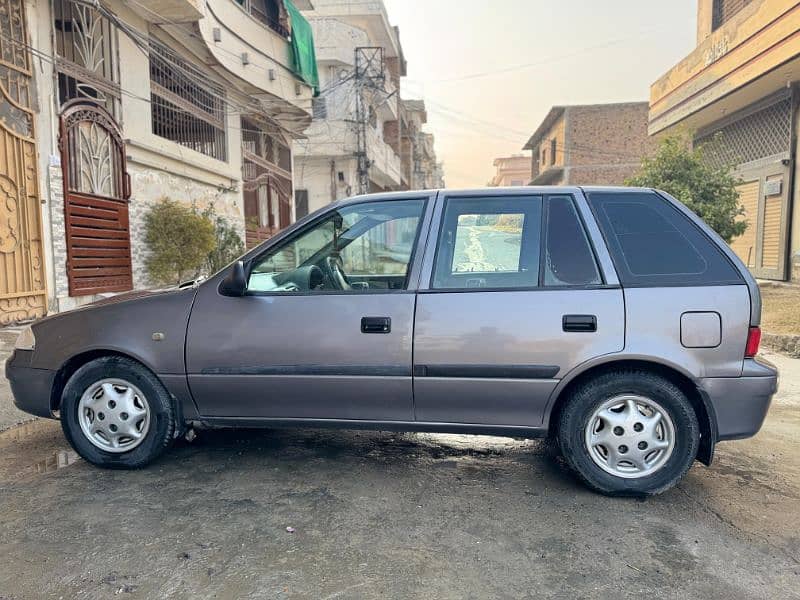 Suzuki Cultus 2010 8