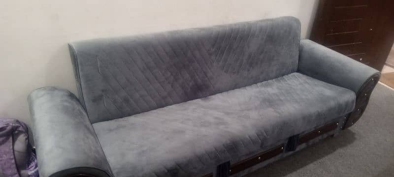 imported wallvet bed and  sofa cumbed 0