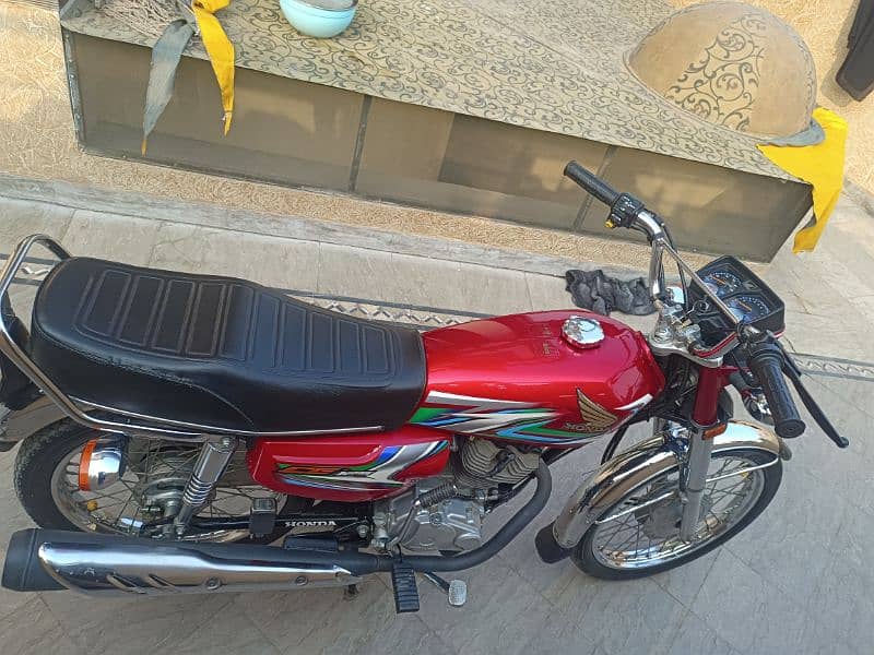 Honda cg 125 for sale like a brand new 2