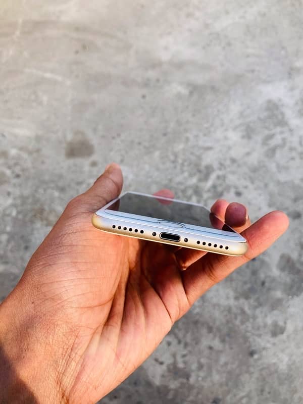 iphone 7 urgent sale 4