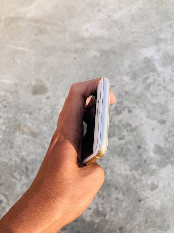 iphone 7 urgent sale 7