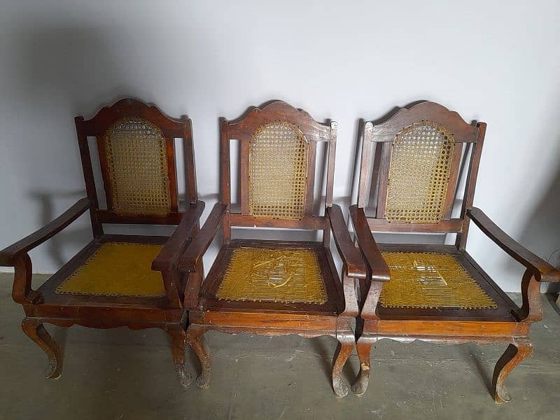 Wooden 5-Chair set for sale 0