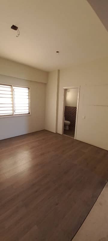 3 Bed DD Flat For Sale 3