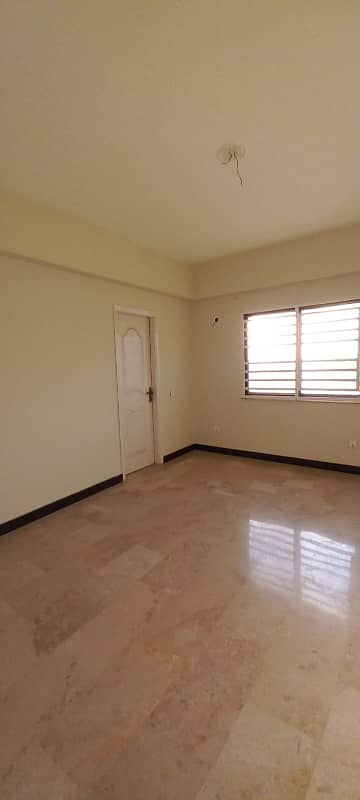 3 Bed DD Flat For Sale 10