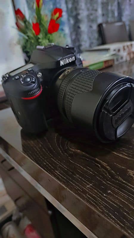 Nikon D7200 with 18  140 lens and 2 bettery 0