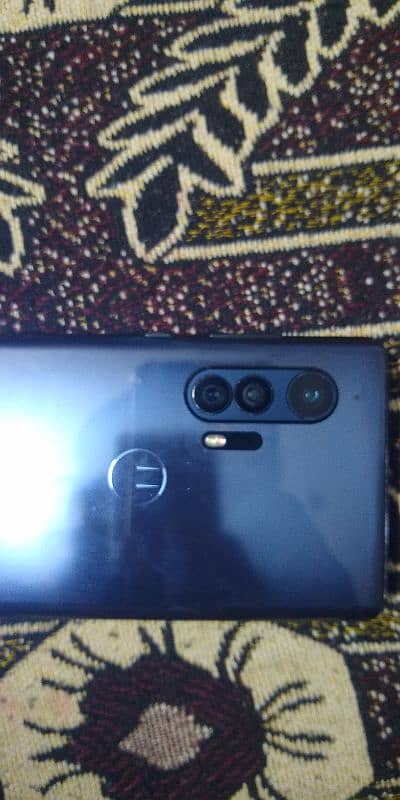 moto edge plus 12gb 256 gb screen finger 4