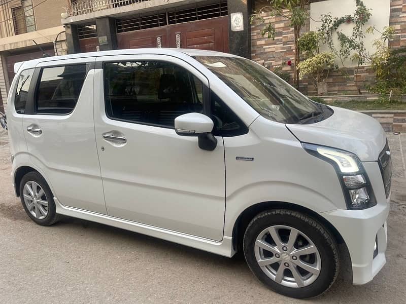 Suzuki Wagon R Stingray HYBRID 2022 / 2025 Import 1