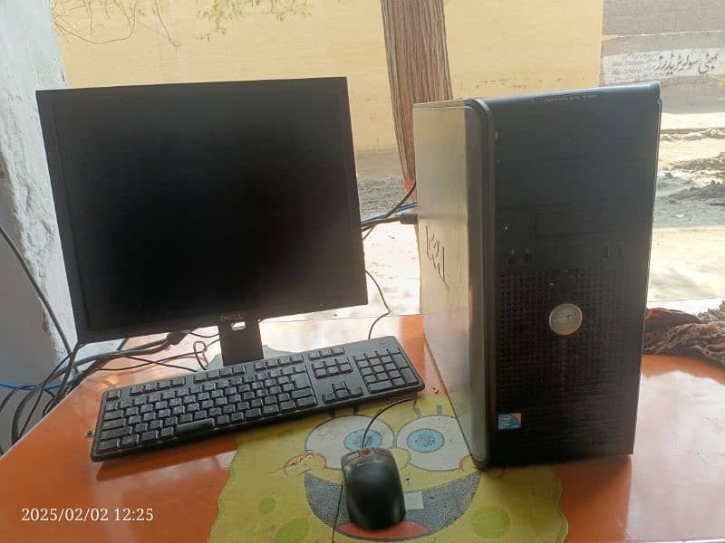 total system for sale high quality4 TB hard. 128 GB SSD  . RAM . 6GB 0