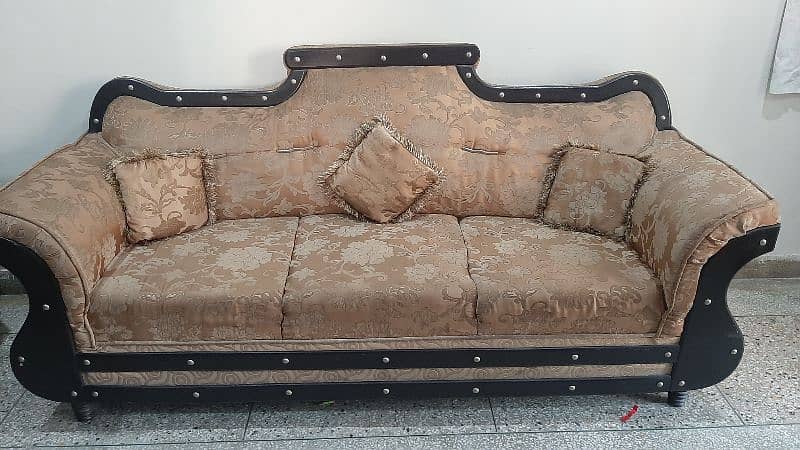 Sofa set for ungent Sale 4