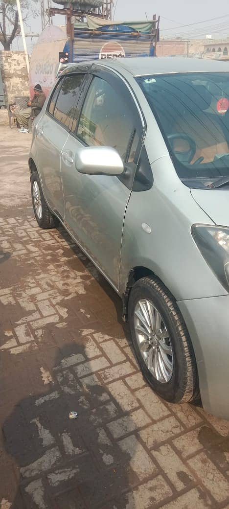 Toyota Vitz 2009 2