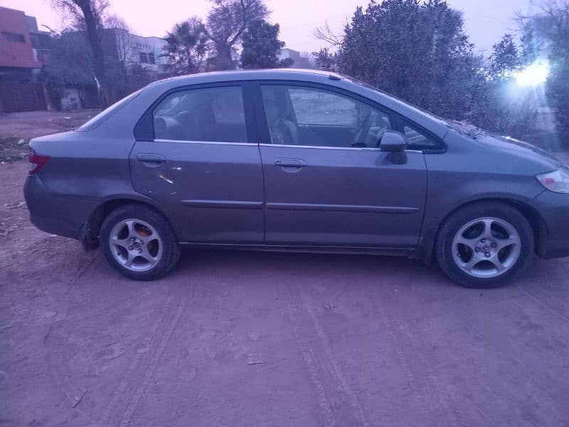 Honda City IDSI 2005 4