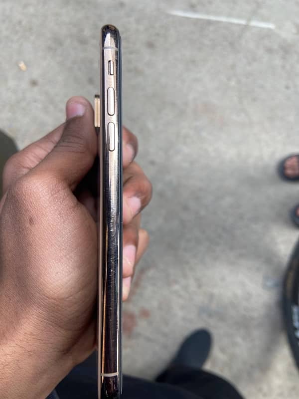 iPhone XS gold 64Gb FU 6