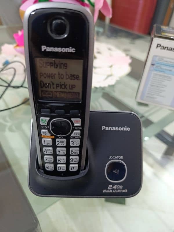 panasonic cordless 2.4 GHz 2