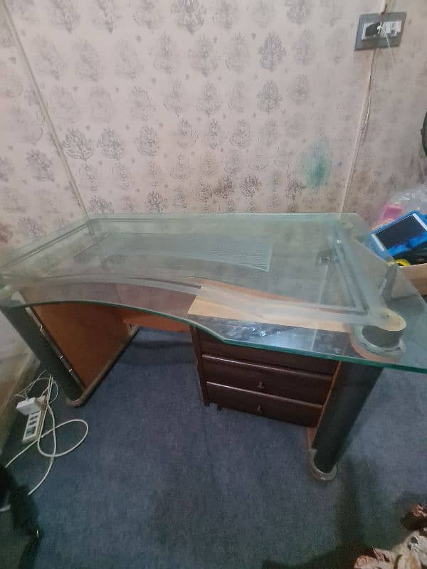 Study/Laptop table for sell full length 3