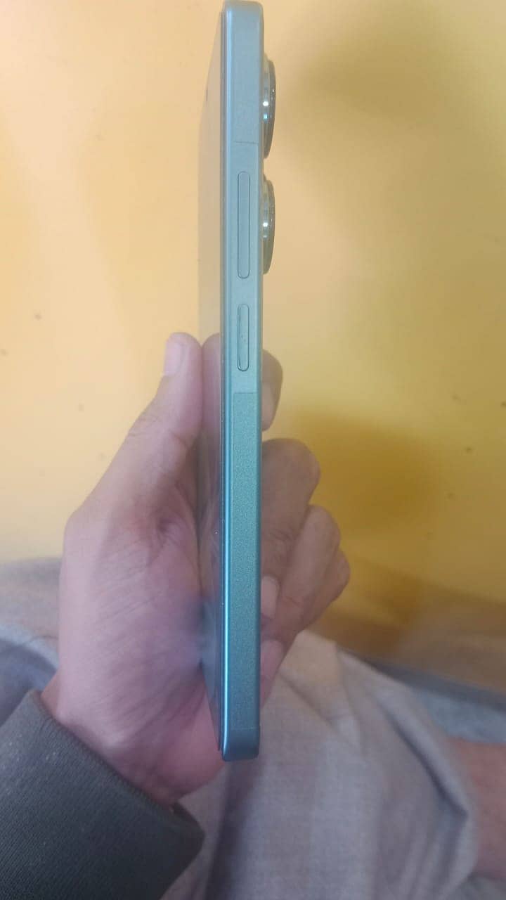 Redmi.  13 pro 4