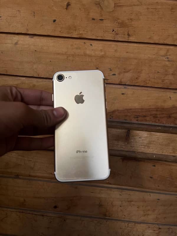 I phone 7 PTA approved 128 GB 2