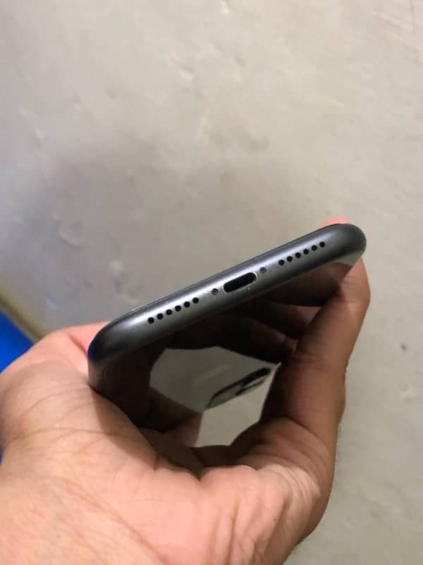 Iphone 11 Factory Unlock 128 Gb Waterpack 7