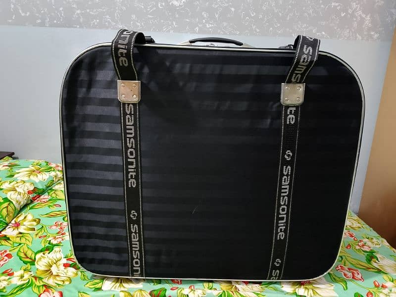 Luggage Bag used but in good condition 1