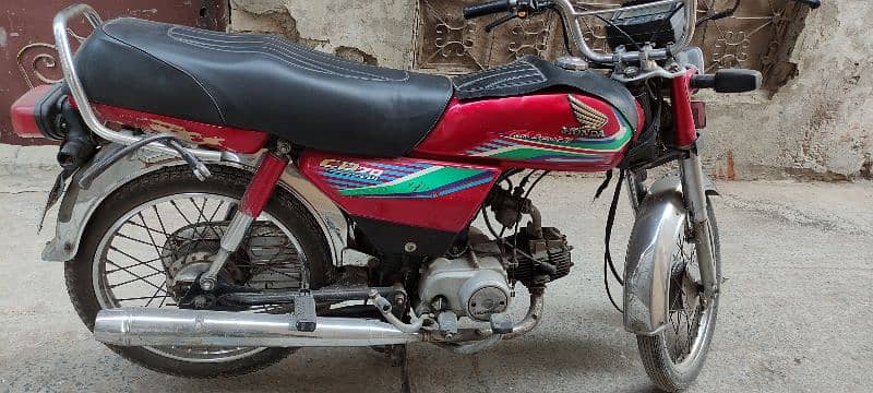 Honda cd 70 for urgent sale 2