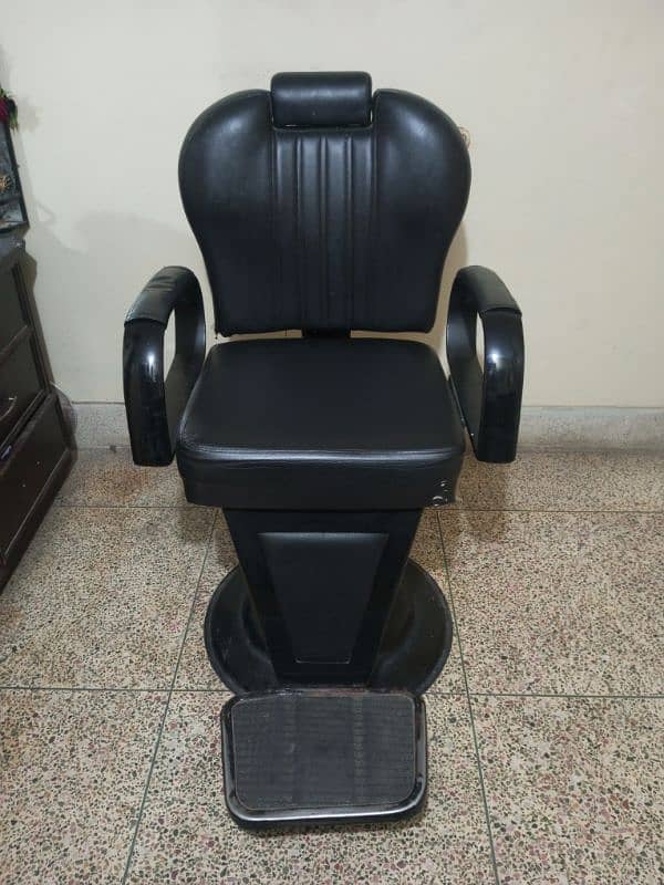 Saloon Chair, Parlour Chair 0