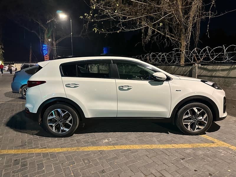 Kia Sportage Available For rent (with Driver only) 1