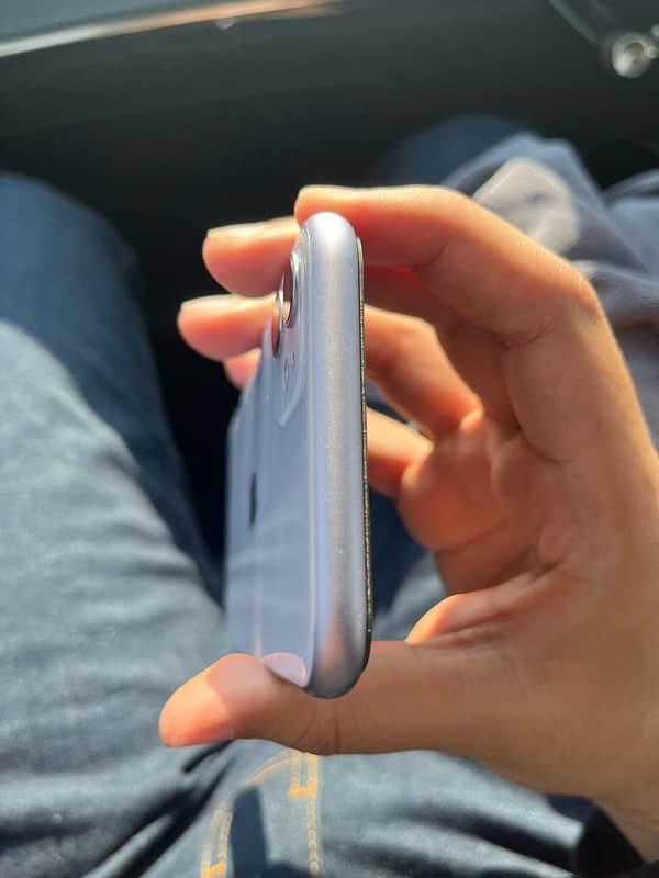 iPhone 11 64gb Non Pta Purple Factory Unlocked 2