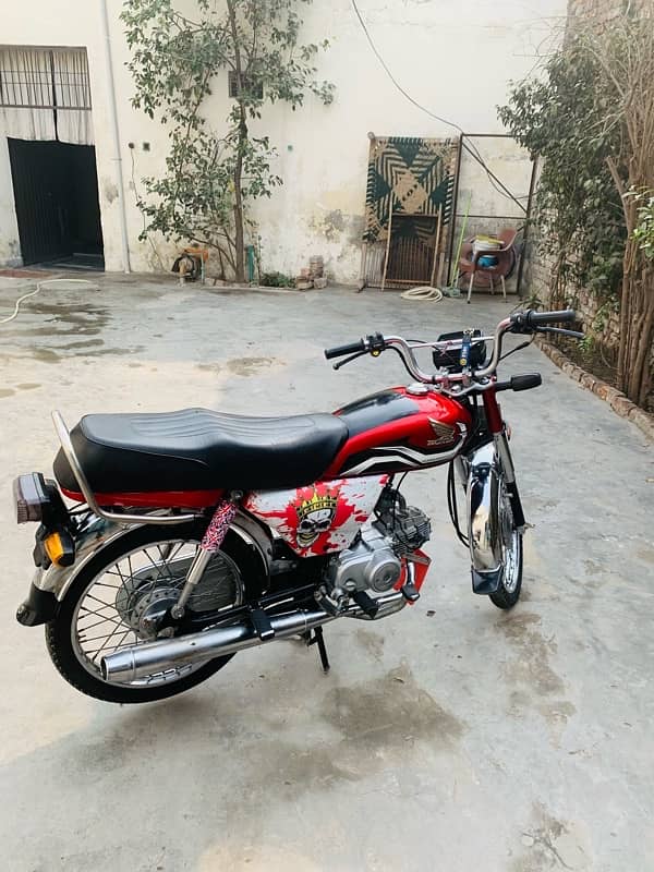 honda 70 first owner  drive only 8000 km 12