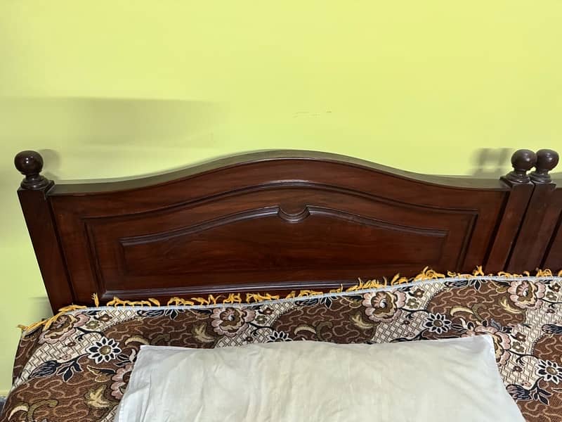 2 single bed with mattress 2