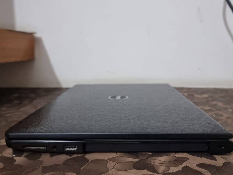 Dell Vostro 14-3468 4