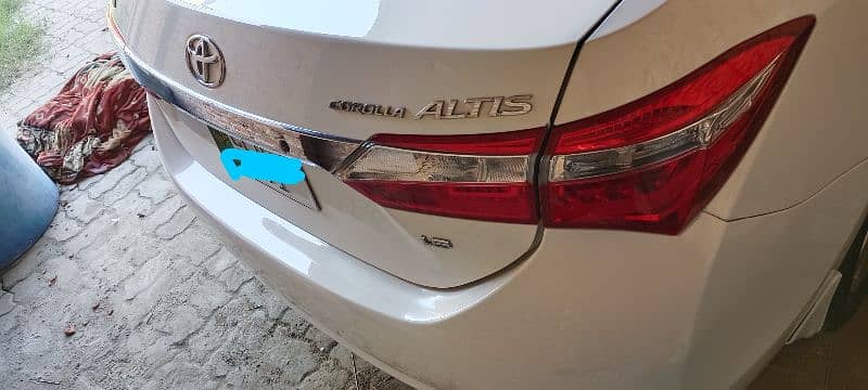 Toyota Corolla Altis 2016 1