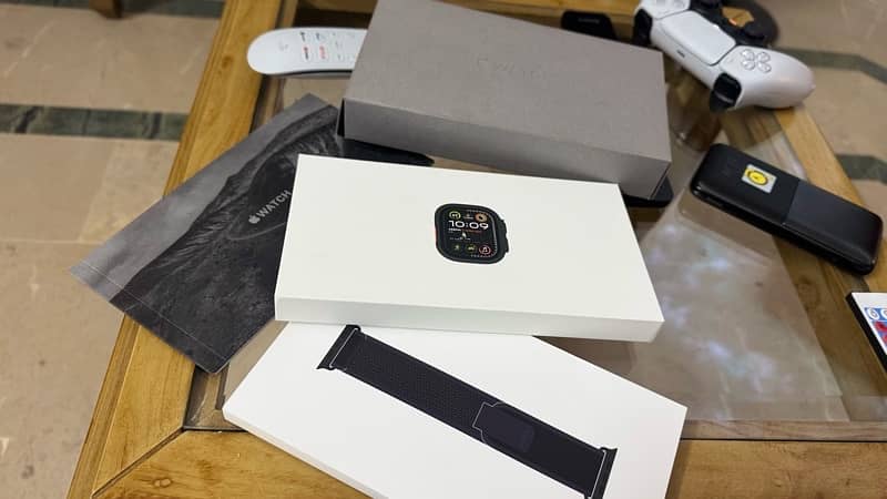 apple watch ultra2 (black) 2