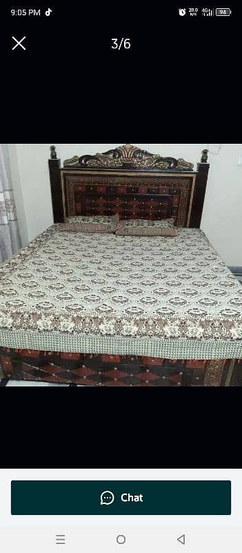 bed and shokes dresing  good  condition 1